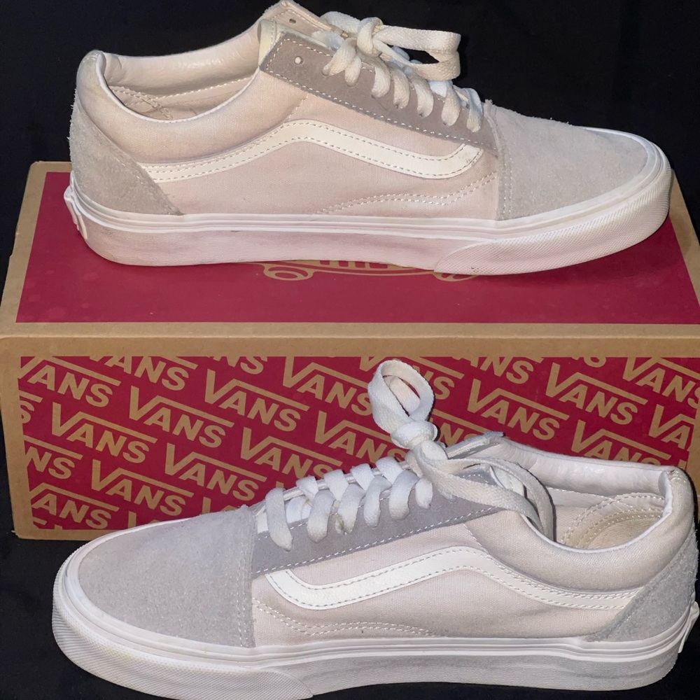 Vans Grey/White Color Block shoes M(7)        W(8.5)